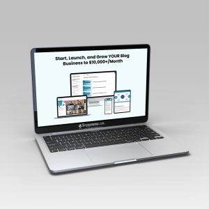 Lauren McManus - Six-Figure Blog Builder