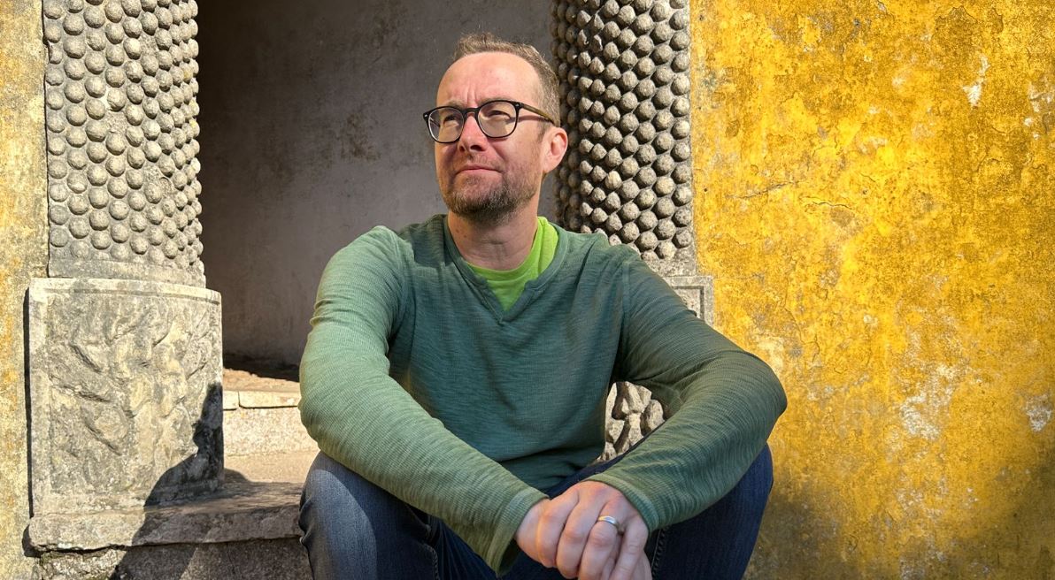 Hyper-Niche Authority Blueprint